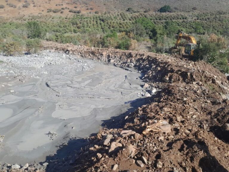 SMA formula cinco cargos contra Minera Las Cenizas por escurrimiento de aguas contaminadas en 2024