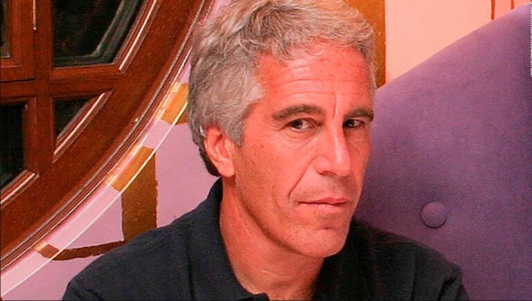 Subdirector del FBI estaría considerando renunciar en medio de polémica por desclasificación de archivos de Jeffrey Epstein