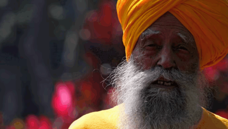 Muere atropellado Fauja Singh, el maratonista más longevo del mundo, a los 114 años
