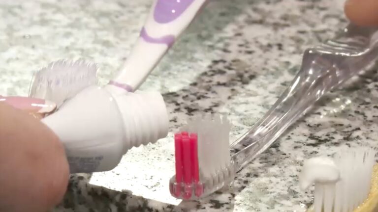 La sonrisa también se cuida con ciencia: lanzan nueva línea para encías y sensibilidad dental