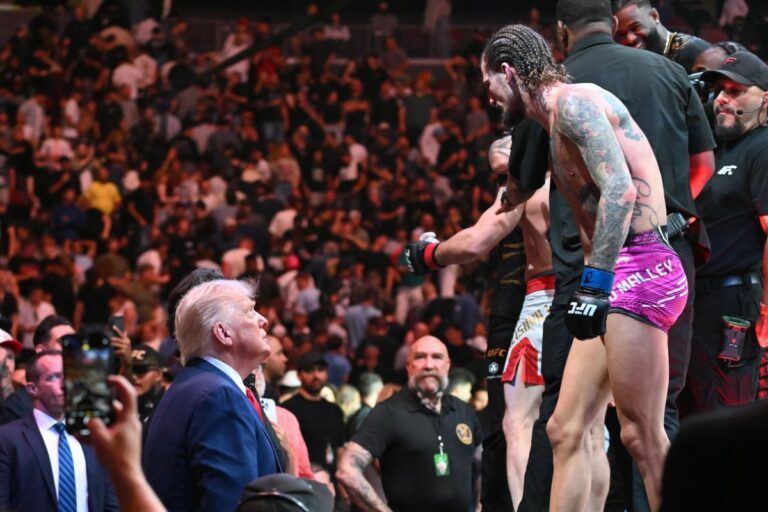 ¿Ring presidencial? Donald Trump dice que planea organizar una pelea de UFC en la Casa Blanca