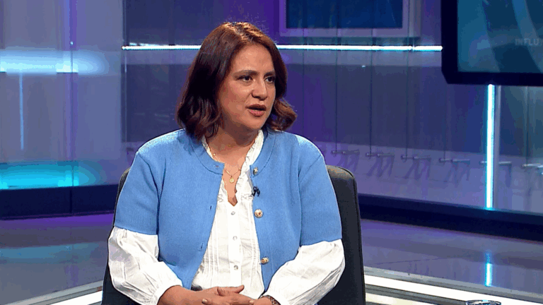 Autora de biografía no autorizada de Matthei: 