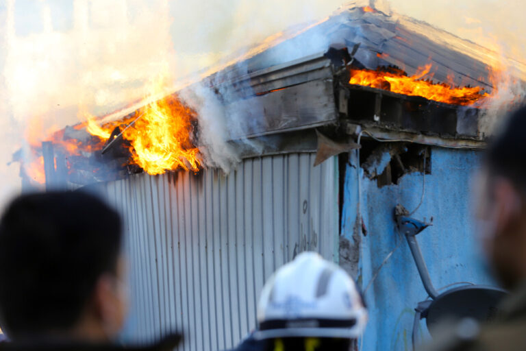 Mató a su mejor amigo por $900 millones: La denuncia contra hombre que cobró seguro tras sospechosa muerte en un incendio