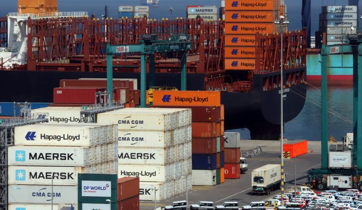 Contraloría activa megaoperativo en puertos y aduanas de 10 regiones del país: Revisarán desde escáneres hasta incautaciones