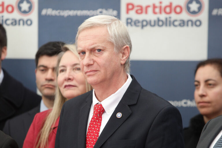 Kast tras polémica por sus dichos sobre el Congreso: Asegura que va a 