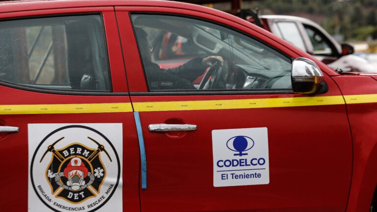 Expresidente de Codelco aborda posibilidad de encontrar con vida a trabajadores: 