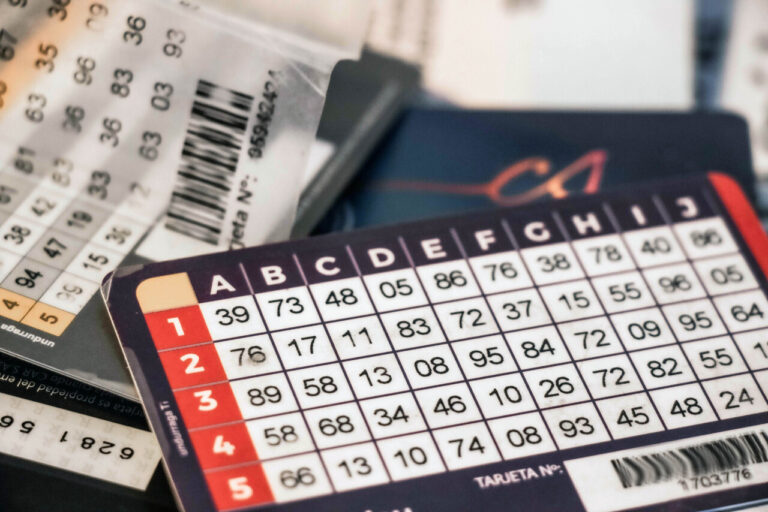 Vuelven las tarjetas de coordenadas: CMF da pie atrás tras críticas a la medida y tarjetas seguirán siendo funcionales temporalmente