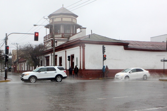 Emiten alerta meteorológica para el norte de Chile: Se pronostican lluvias y vientos de hasta 90 km/h