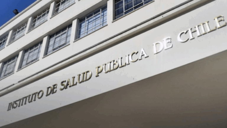 Colgate retira una de sus pastas dentales del mercado chileno tras alerta por riesgo a la salud