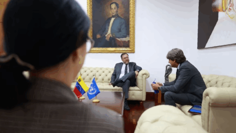Venezuela pide ayuda a la ONU en medio de tensiones con EE.UU.: Despliegue naval en el Caribe genera 