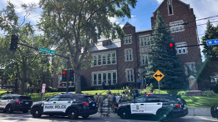 Estados Unidos: Al menos dos niños muertos y 17 heridos tras tiroteo en escuela católica de Minnesota