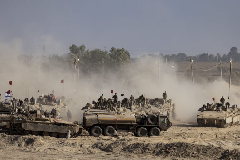 EE.UU. e Israel analizan enviar tropas a Irán para confiscar sus reservas nucleares