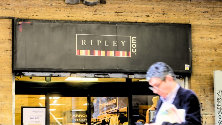 Ripley es condenada por despido injustificado de trabajador: Confirman indemnización de más de $9 millones