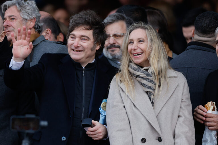 Justicia argentina ordena nuevos allanamientos por caso de corrupción que salpica al gobierno de Milei