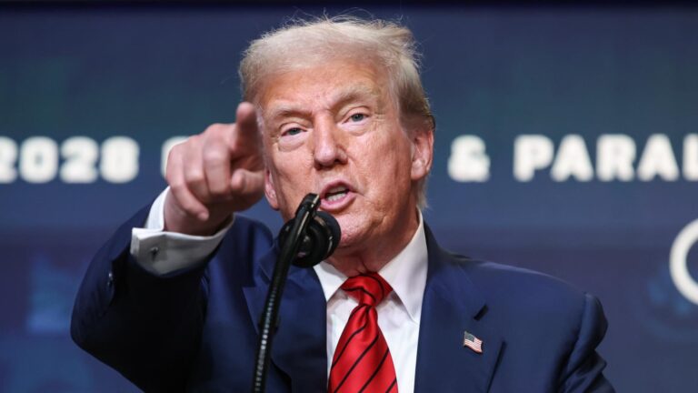 Trump anuncia nuevo censo para excluir a migrantes: Quienes están 