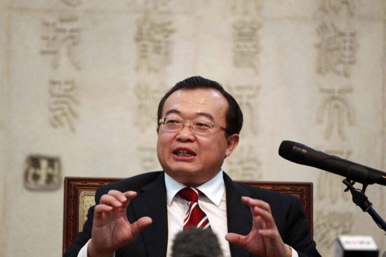 China detiene a alto diplomático a cargo de lazos del Partido Comunista chino con partidos extranjeros, según el WSJ