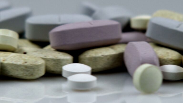 Alerta por la difenhidramina: El medicamento de venta libre contra la alergia que tiene varios riesgos