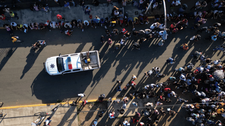 Migrantes venezolanos varados en México buscan regresar a su país