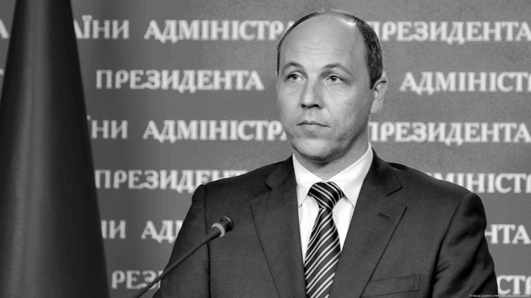 Asesinan a tiros a Andri Parubi, expresidente del Parlamento ucraniano, en Leópolis