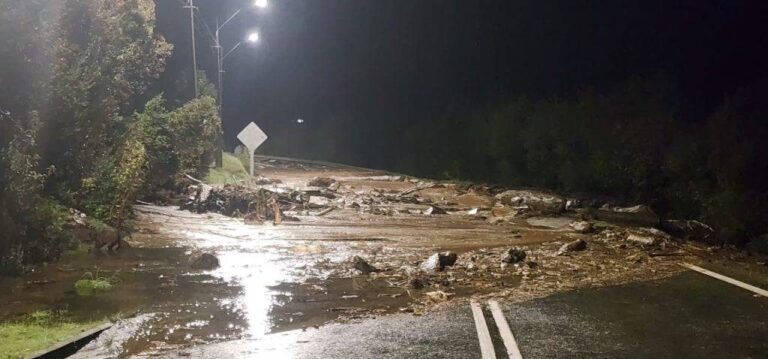 Ordenan cancelación de clases en Puerto Montt por creciente del río Lenca