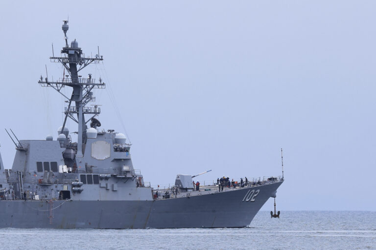 Sigue la tensión: Venezuela asegura que 