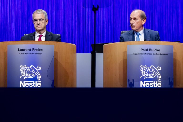 Nestlé remueve abruptamente a su CEO por mantener relación secreta con una subordinada