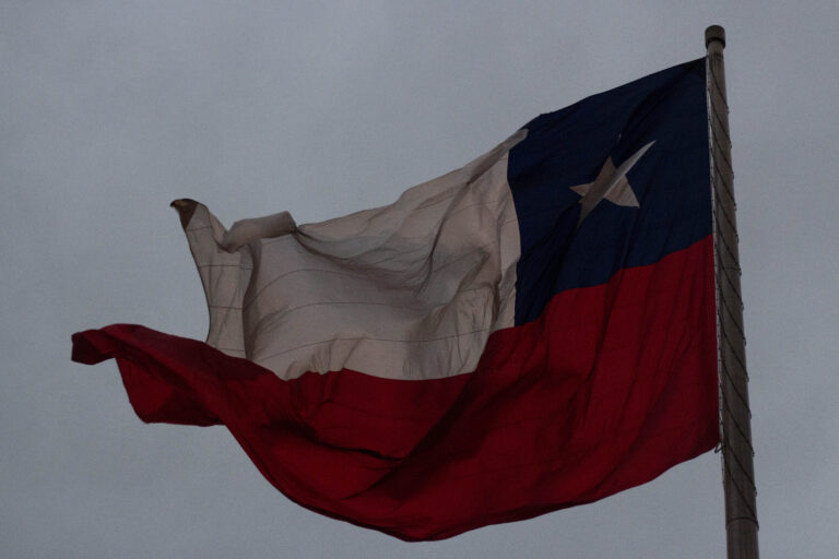 Dirección Meteorológica emite aviso por vientos en la zona cordillerana entre Coquimbo y Maule