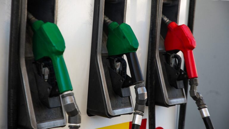 Enap informa precios de las bencinas desde el 11 de septiembre: ¿Suben, bajan o se mantienen?