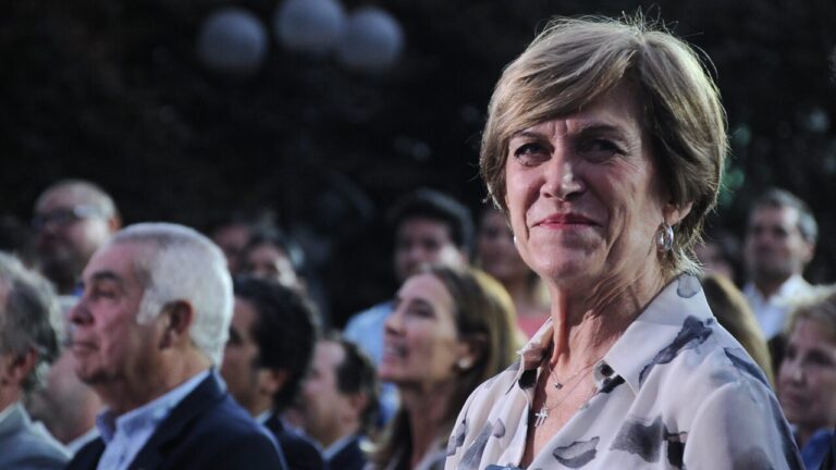 Familia Piñera muestra apoyo a candidatura de Matthei en medio de descuelgues de exautoridades