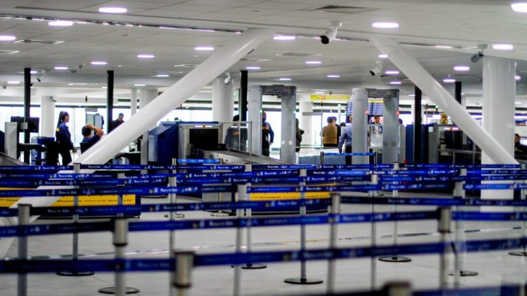 Inauguran Terminal Nacional del Aeropuerto de Santiago: Podrá recibir a 20 millones de pasajeros al año