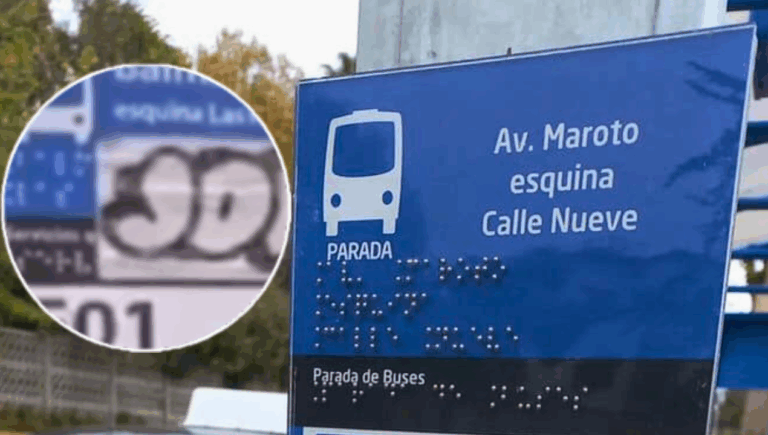 Niño ciego no puede leer braile de paraderos rayados en La Serena: “Le pido a la gente que nos respete”