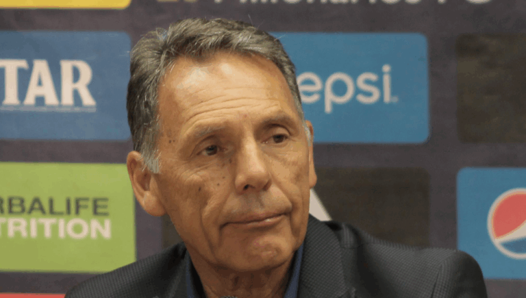 DT de Boca Juniors, Miguel Ángel Russo, permanece hospitalizado en Argentina por una infección urinaria