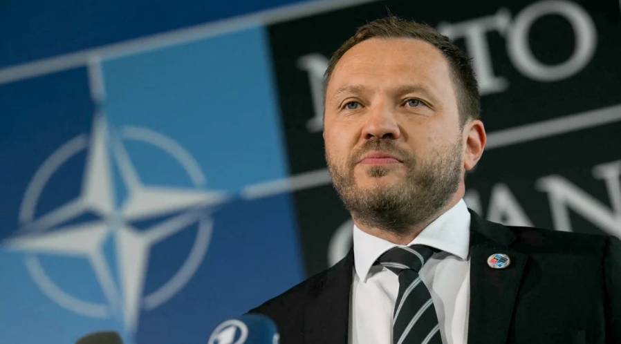 El ministro de Asuntos Exteriores de Estonia, Margus Tsahkna, fotografiado en mayo, calificó la violación del viernes de "descarada y sin precedentes". Ozan Kose/AFP/Getty Images