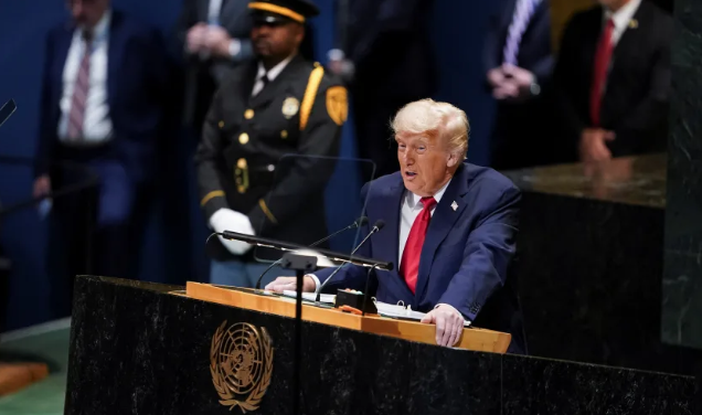 El presidente de Estados Unidos, Donald Trump, se dirige a la 80ª Asamblea General de las Naciones Unidas, en la ciudad de Nueva York, Nueva York, el martes. Alexander Drago/Reuters