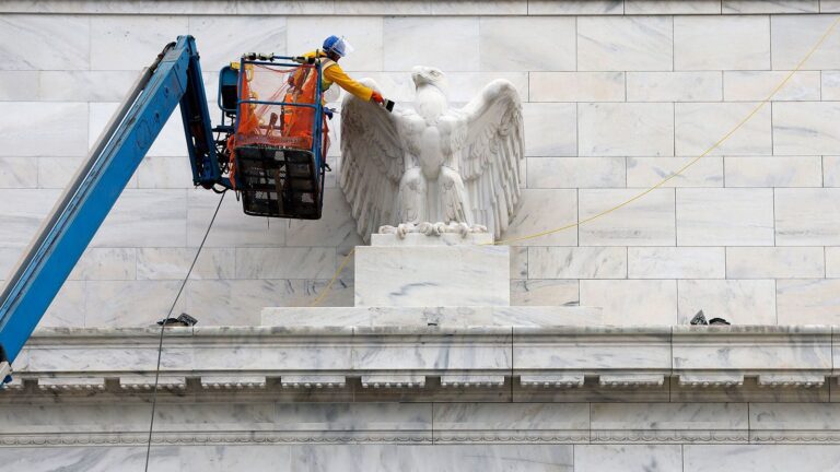 Estados Unidos: Reserva Federal baja tasas de interés por primera vez desde diciembre