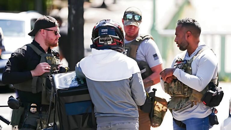 Repartidores migrantes de Washington cambian de táctica o abandonan la ciudad por temor a ser arrestados por ICE