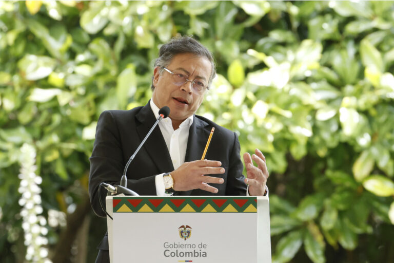 Gustavo Petro califica como “asesinato” el ataque militar de Estados Unidos contra embarcación en el Caribe