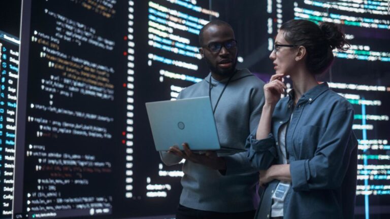 ¿ChatGPT te puede reemplazar? OpenAI revela lista de tareas laborales que la inteligencia artificial ya puede realizar