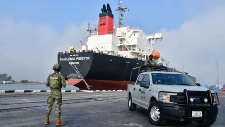 Empresarios y funcionarios de México son detenidos por presunta relación con un decomiso “histórico” de combustible ilegal