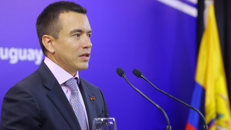 Ecuador: El 16 de noviembre se votará el referéndum impulsado por el presidente Daniel Noboa