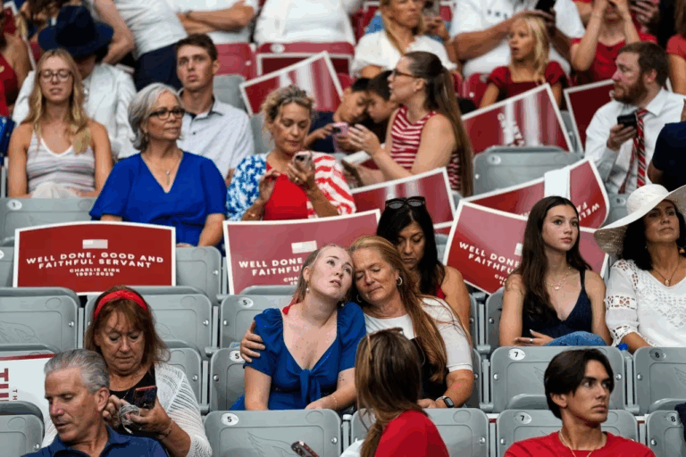 Funeral de Charlie Kirk podría reunir a más de 200 mil personas, según la policía en Estados Unidos