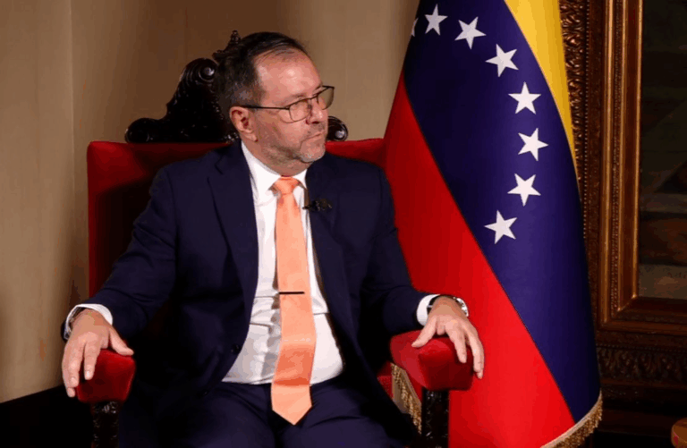 Canciller de Venezuela asegura que están 