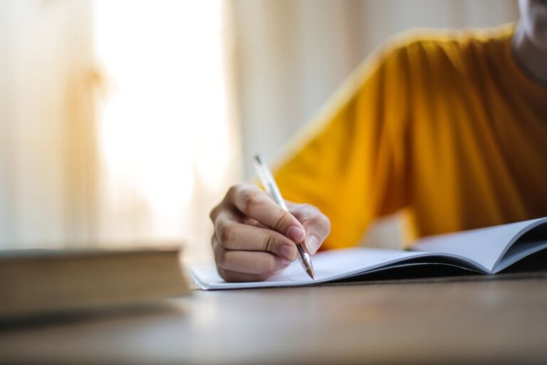 Corfo ofrece más de 1.100 becas de especialización: ¿Cuáles son los diplomados y hasta cuándo puedo postular?