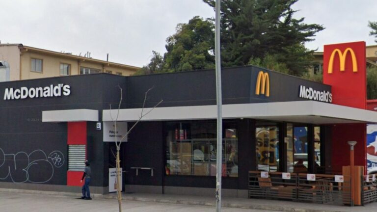 Corte de Apelaciones de Santiago ordena extender patente comercial a McDonald’s en Providencia