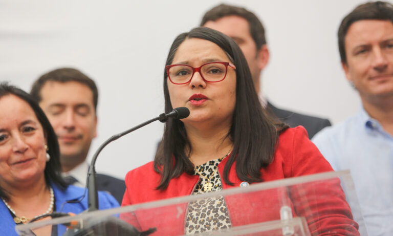 Ruth Hurtado pide disculpas tras polémicos dichos sobre Jaime Guzmán: 