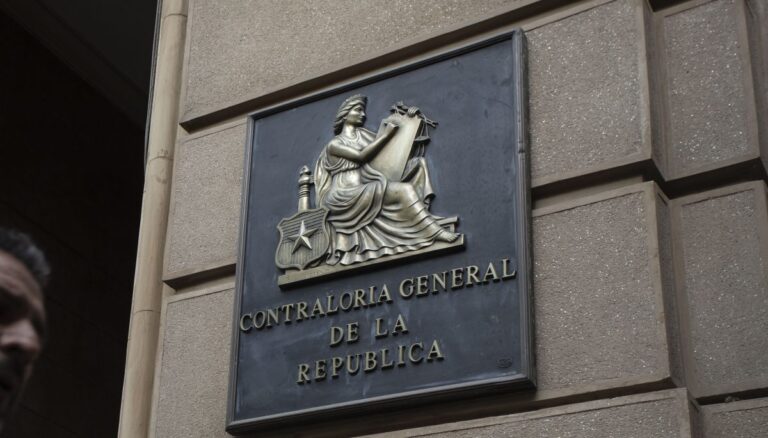 Contraloría ordena sumario en Municipalidad de La Florida: Detectaron debilidades en gestión de horas extras