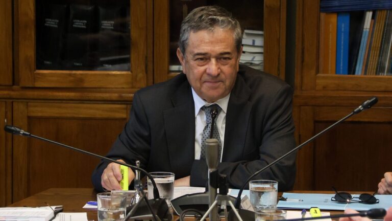 Discusión por Presupuesto 2026: Senador Coloma afirma que el presidente Boric 