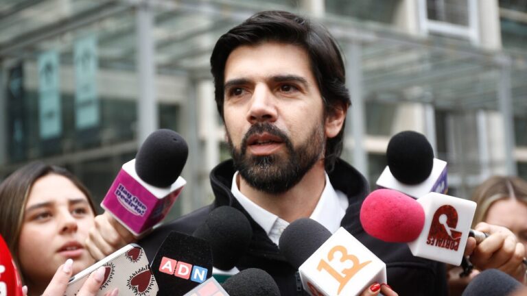 Desafuero de Joaquín Lavín León: Abogado de la Municipalidad de Maipú dice que argumento sobre 