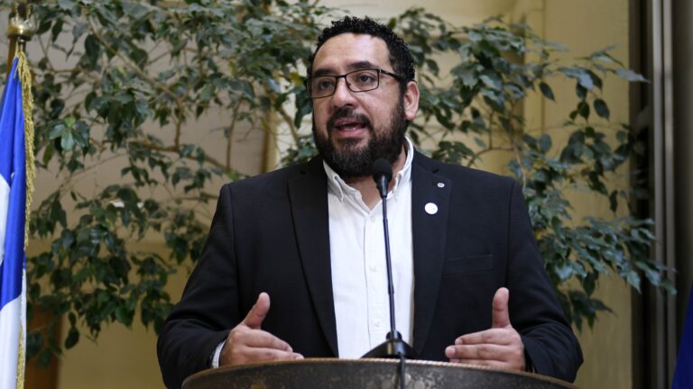 Ministro Cataldo dice que 