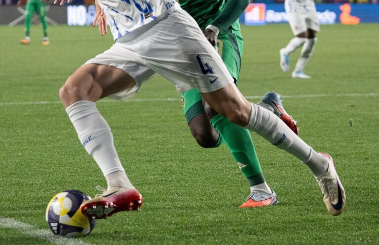 FIFA advierte posibles sanciones por grito homofóbico en Argentina vs México del Mundial Sub 20